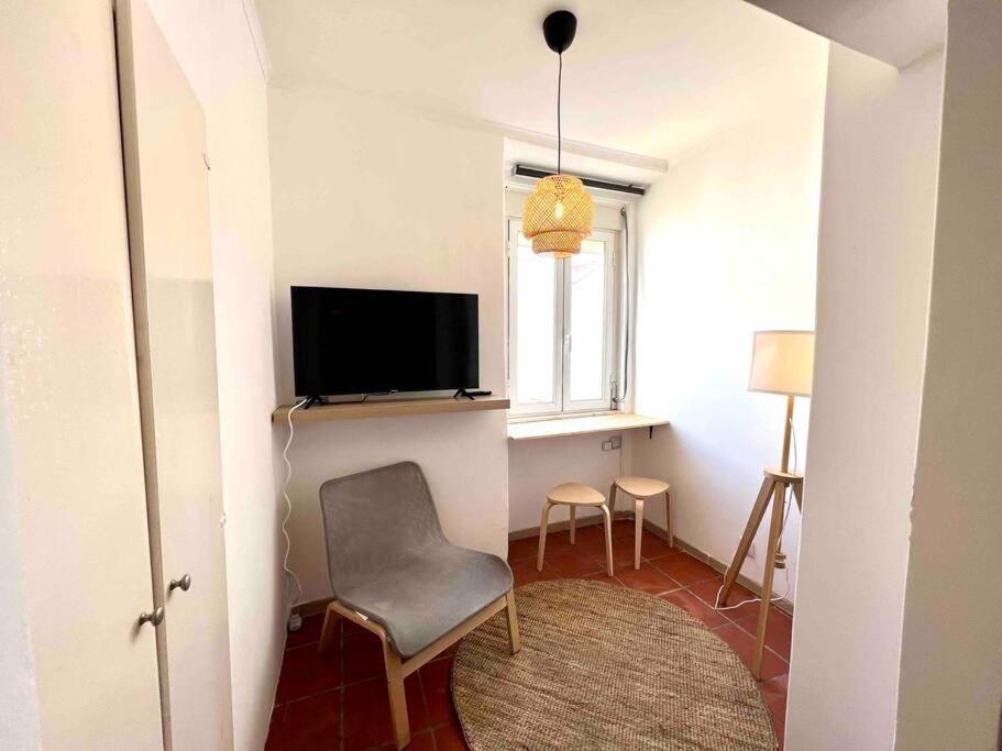 Apartment In Near Walk In 3 Min Estoril