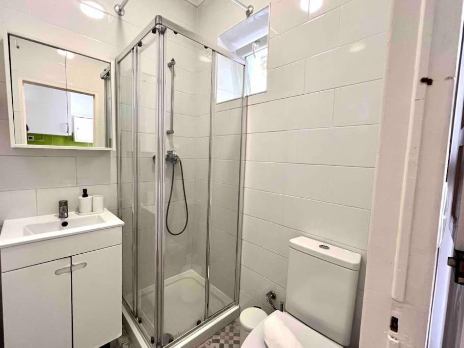 In Near Walk In 3 Min Apartment Estoril